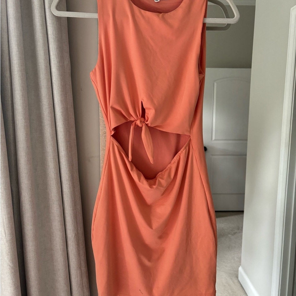 Elegant Orange Sleeveless Dress